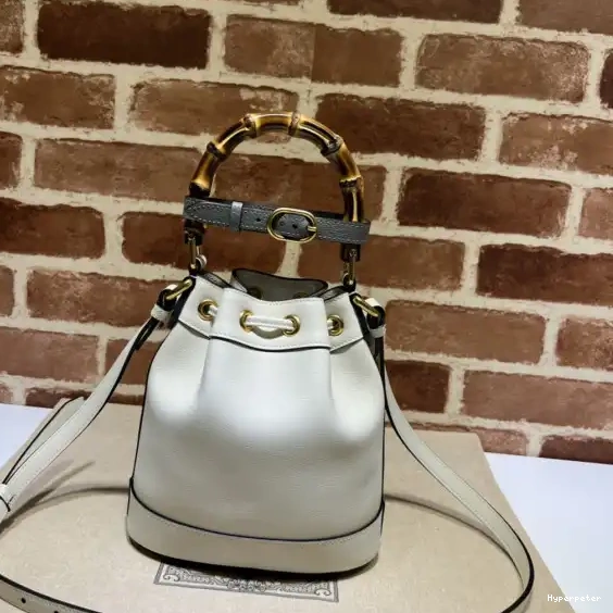 Hyper Peter bucket mini bag GUCCI Diana 0525